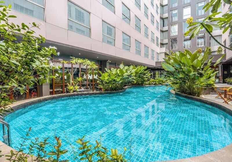 فندق Ibis Styles Jakarta Airport