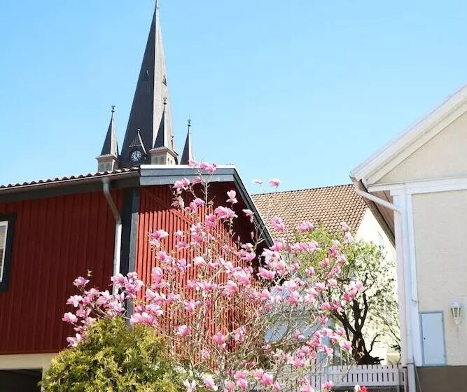 Vänerport Lakefront Hotell