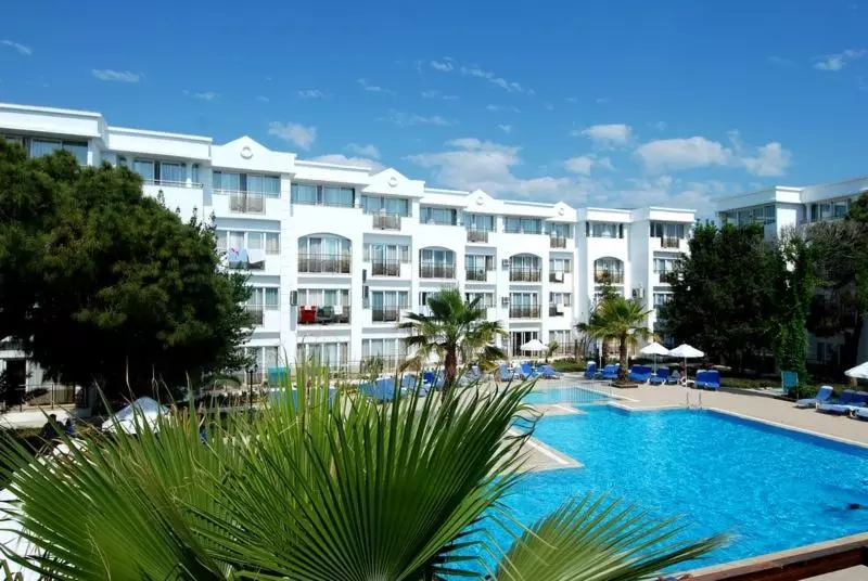 בית מלון כפרי Maya Golf   All Inclusive