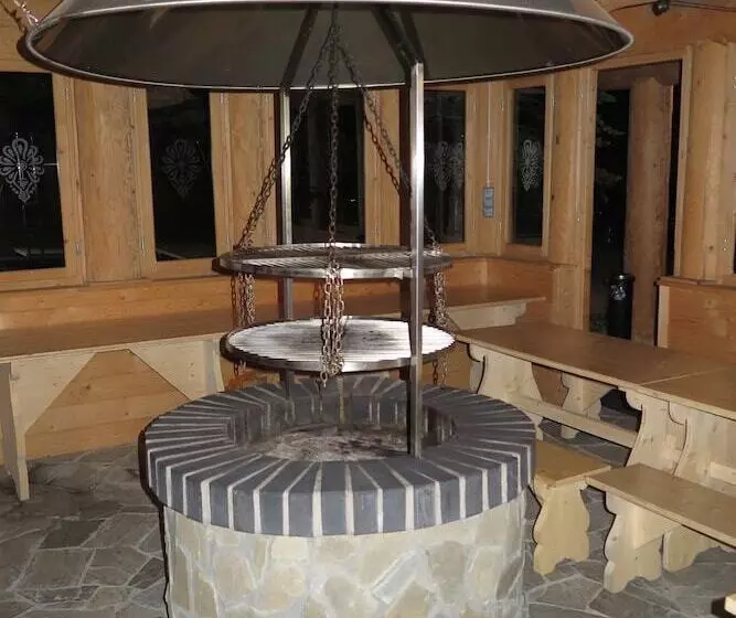 Hotelli Pensjonat Jastrzębia Turnia