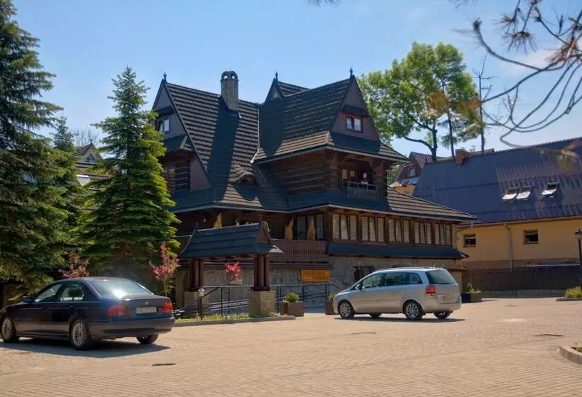 Hotelli Pensjonat Jastrzębia Turnia