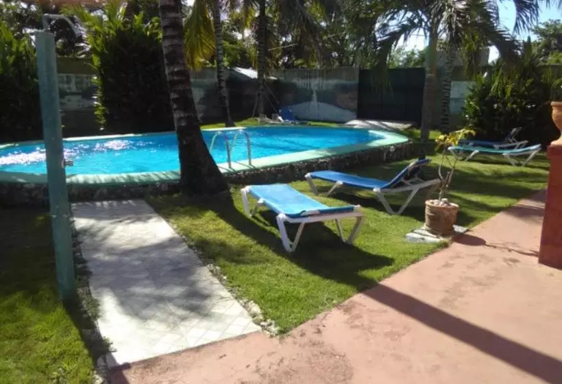 هتل Playa Chiquita