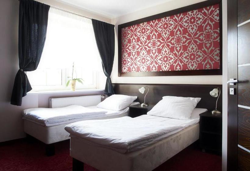 호텔 Pensjonat Przy Zamku