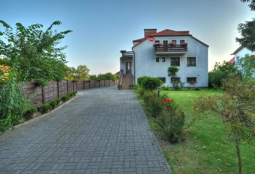 فندق Pensjonat Przy Zamku