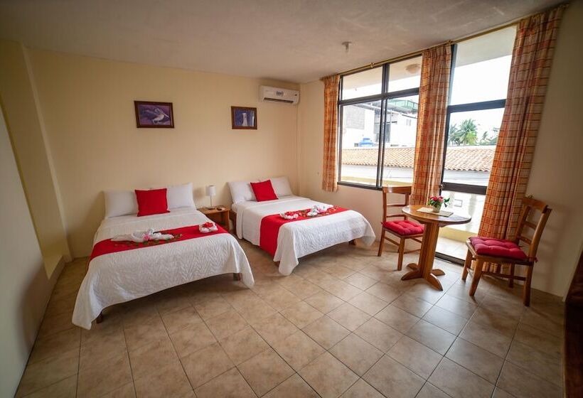 בית מלון כפרי Red Booby