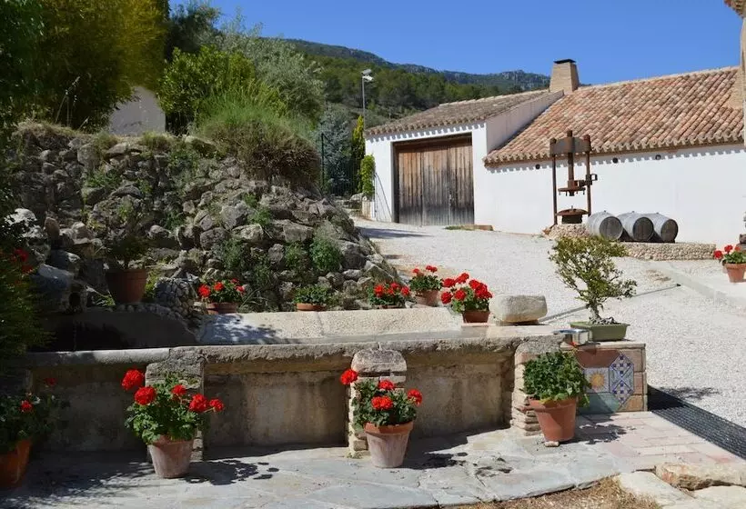 Сельский отель Eco Hotel Con Encanto Masía La Mota B&b