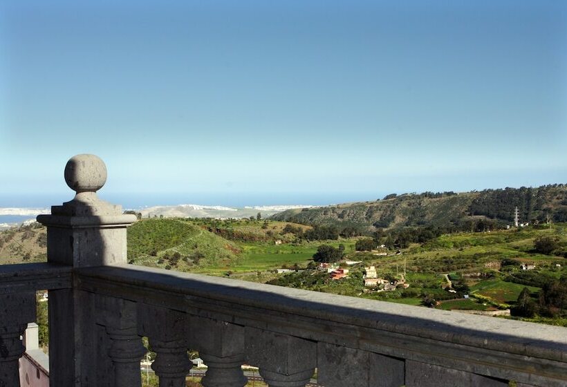 هتل روستایی Melva Suite