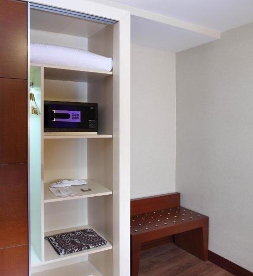 هتل Senbayrak City