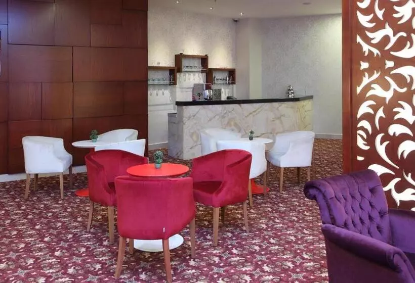 هتل Senbayrak City