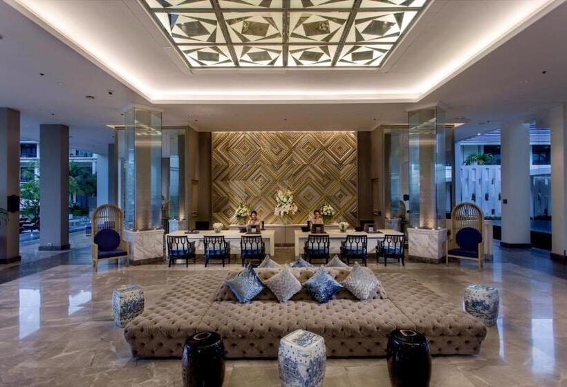 فندق U Sathorn Bangkok