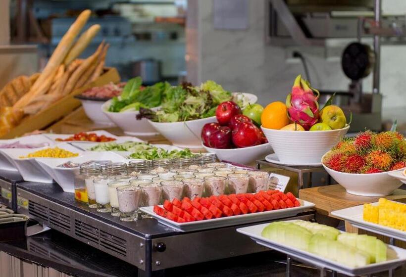 فندق U Sathorn Bangkok