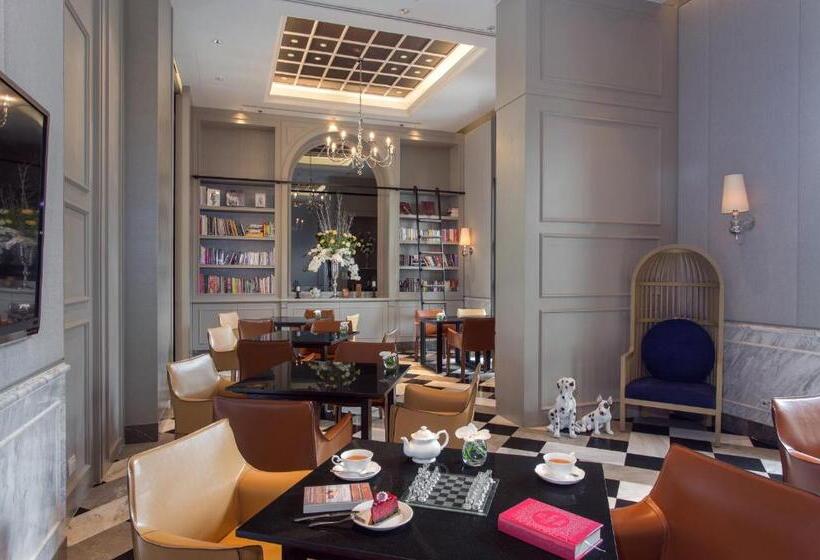 فندق U Sathorn Bangkok