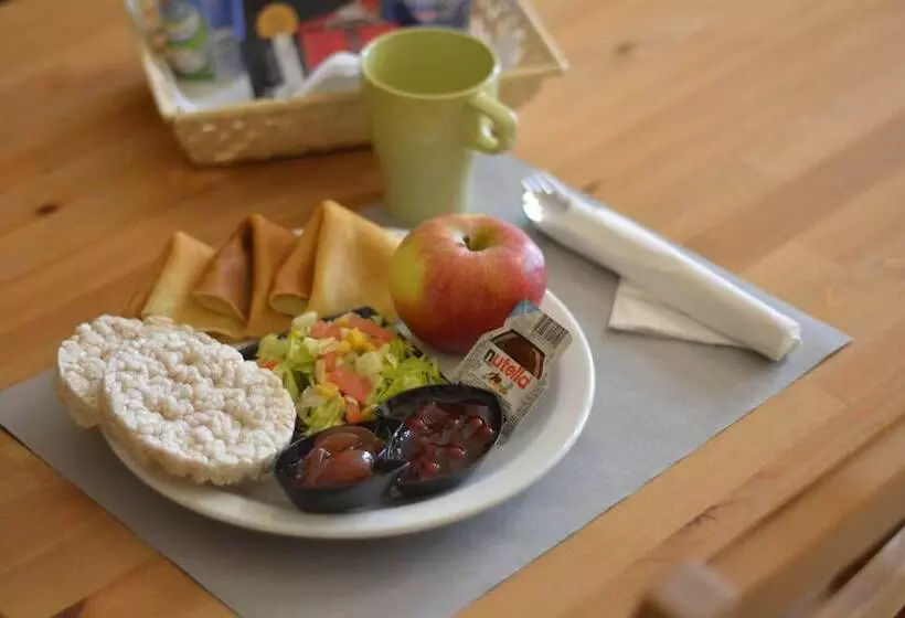 هتل Wenderedu Business Center