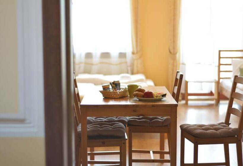 בית מלון כפרי Wenderedu Business Center