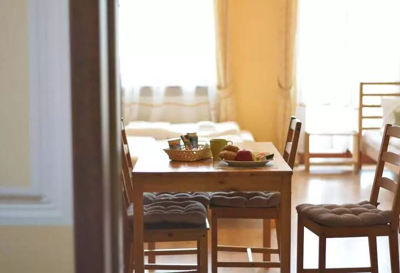 هتل Wenderedu Business Center