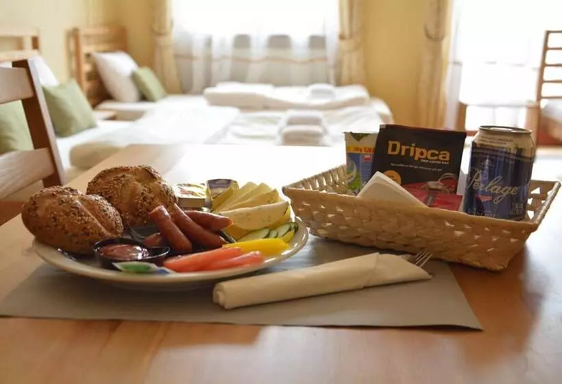 هتل Wenderedu Business Center