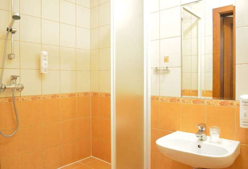 בית מלון כפרי Wenderedu Business Center