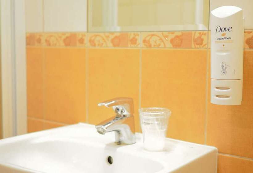 בית מלון כפרי Wenderedu Business Center