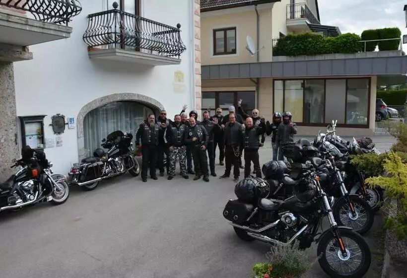 פנסיון Gasthof Pontiller