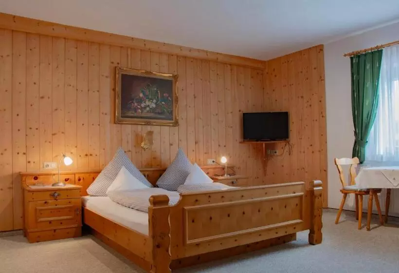 Пансион Gästehaus Familie Gebhard Schädle