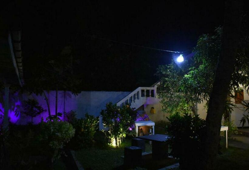 بنسيون Aroma Guest House