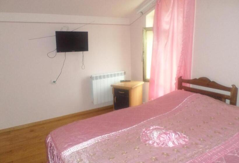 پانسیون Guest House Seno