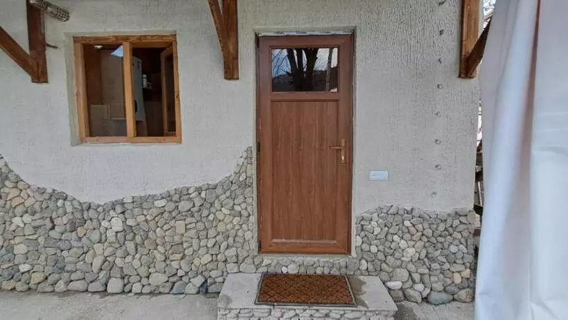 Majatalo Guest House Seno