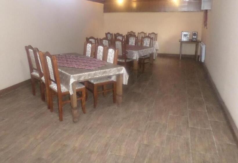 پانسیون Guest House Seno