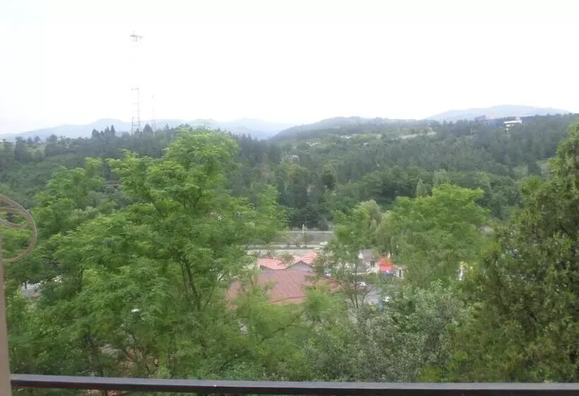 Majatalo Guest House Seno