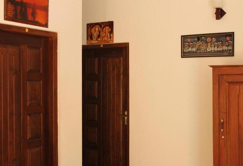 بنسيون Village Star Restmirissa