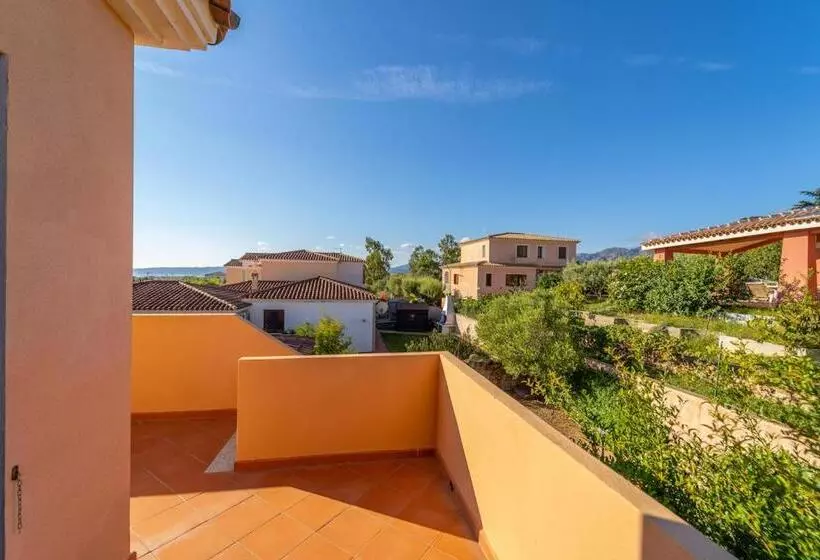 Iss Travel, L Uddastru Panoramic Apartments   With Private Outdoor Terrace