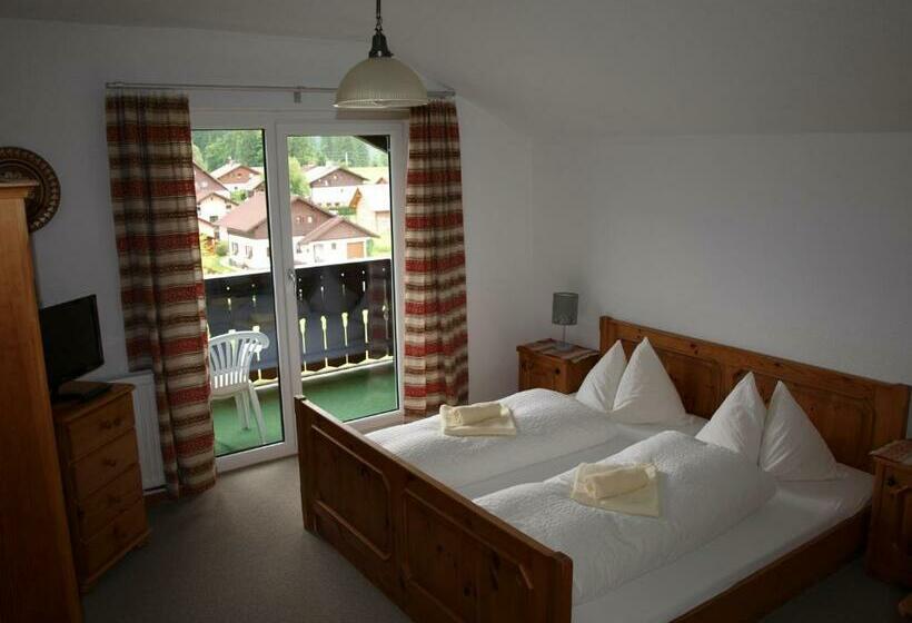 بنسيون Retro Hotel Igelheim