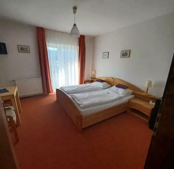 ペンション Retro Hotel Igelheim