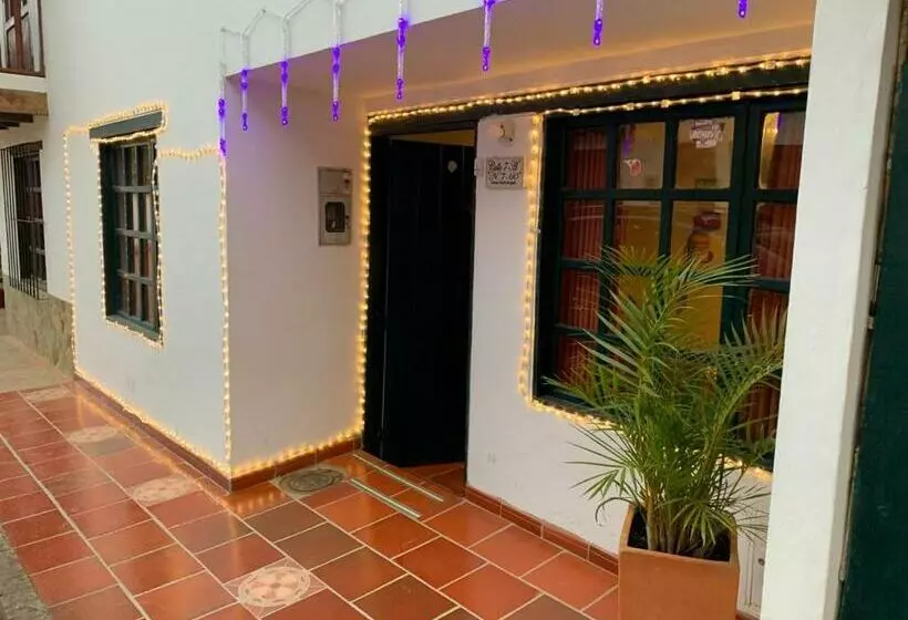 هاستل Hostal Home Sant Angelo