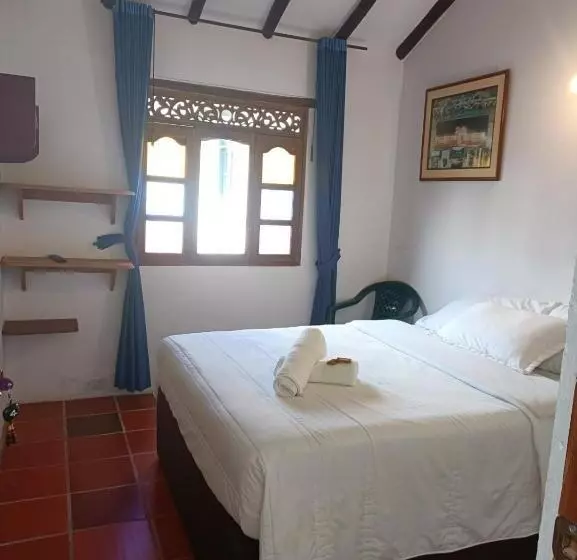 هاستل Hostal Home Sant Angelo