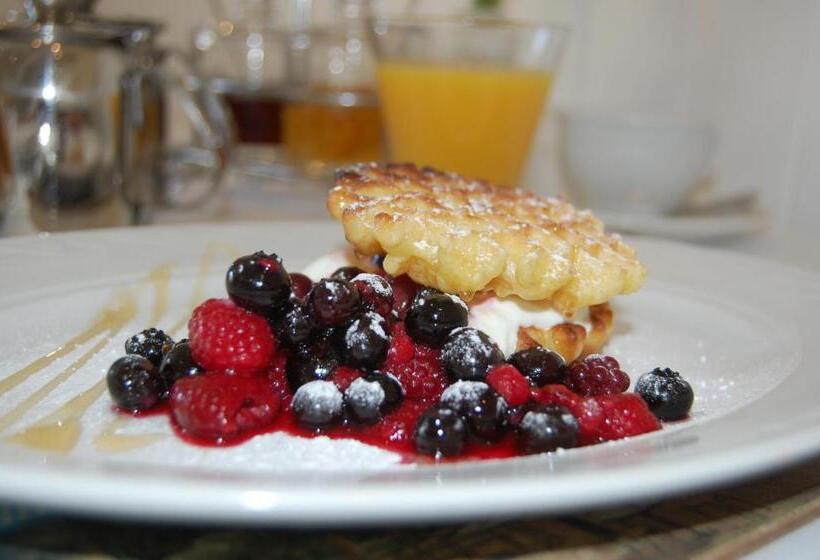 膳宿费 Warwick House