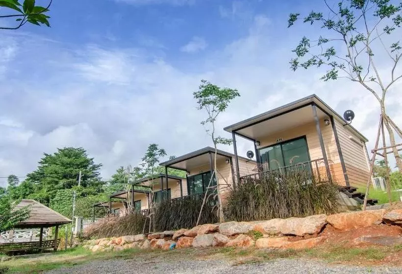 Tharapana Khaoyai Resort