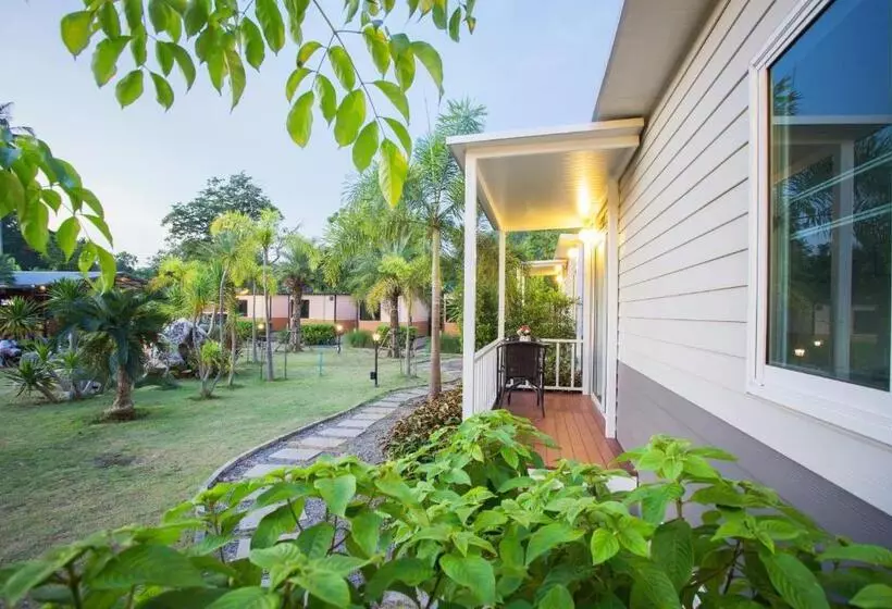 Tharapana Khaoyai Resort