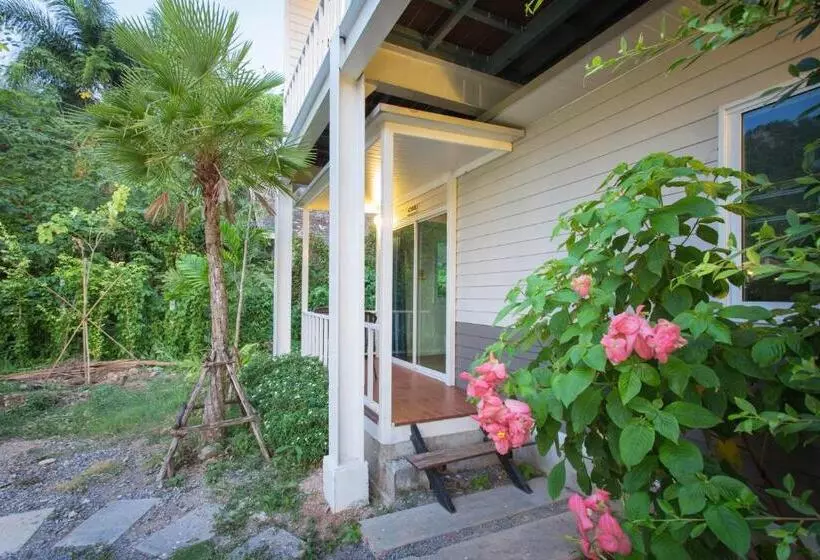 Tharapana Khaoyai Resort