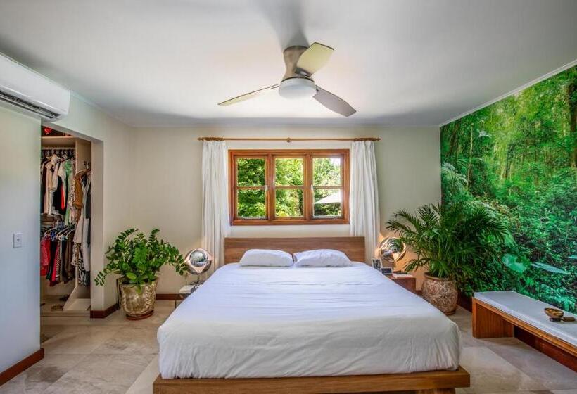 Naïma Luxury Home, Cottage & Apartment Rentals