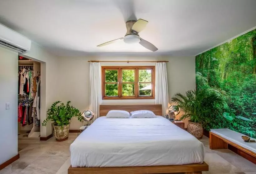 Naïma Luxury Home, Cottage & Apartment Rentals