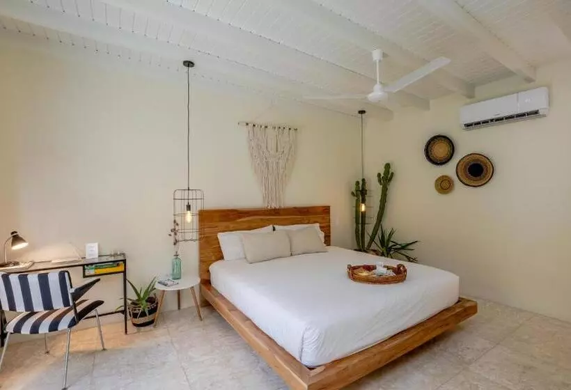Naïma Luxury Home, Cottage & Apartment Rentals