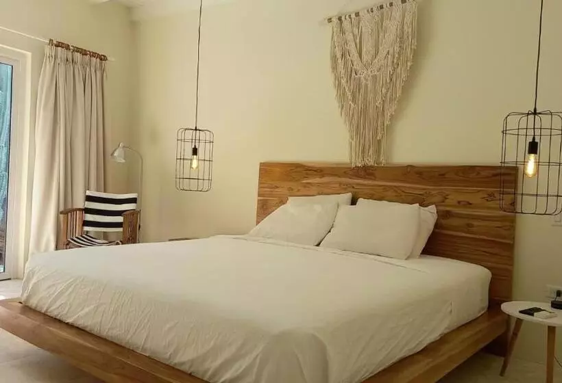 Naïma Luxury Home, Cottage & Apartment Rentals