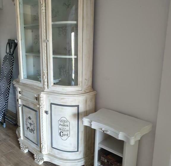 Olive Apartments Studio