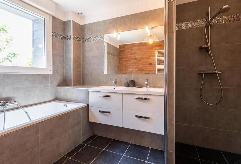 Superbe Maison Avec Piscine Et Jacuzzi Dans Les Dunes