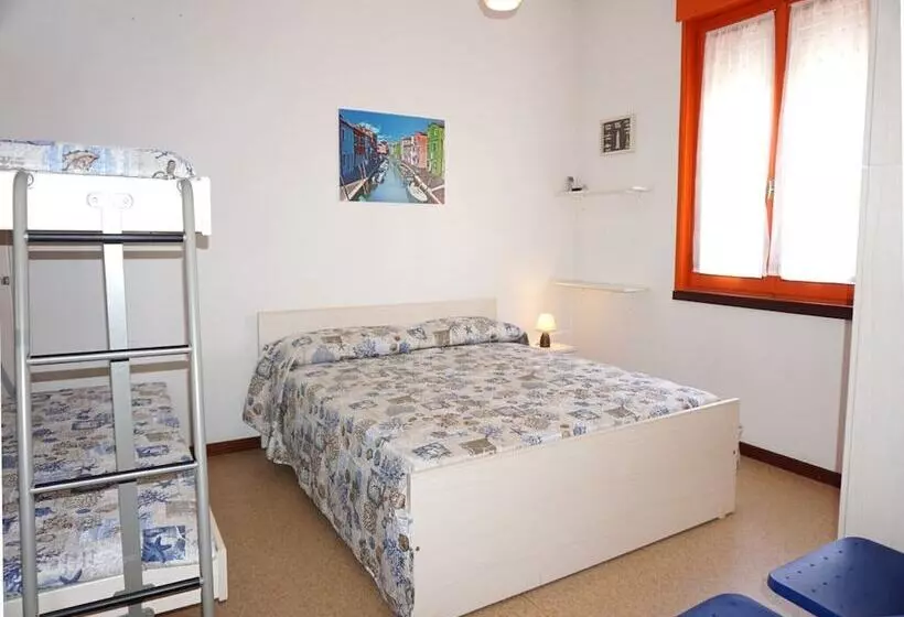 Refurbished Flat For 4 In Porto Santa Margherita