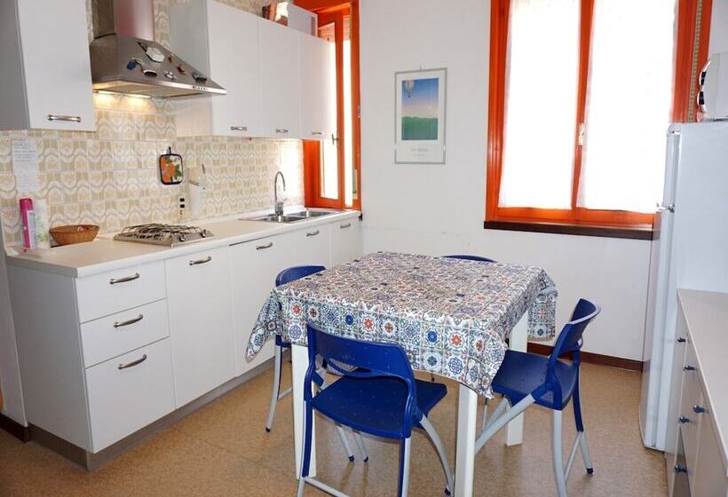 Refurbished Flat For 4 In Porto Santa Margherita