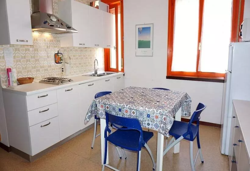 Refurbished Flat For 4 In Porto Santa Margherita