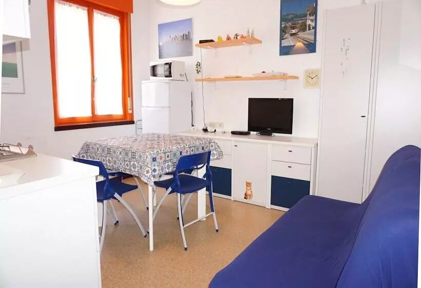 Refurbished Flat For 4 In Porto Santa Margherita