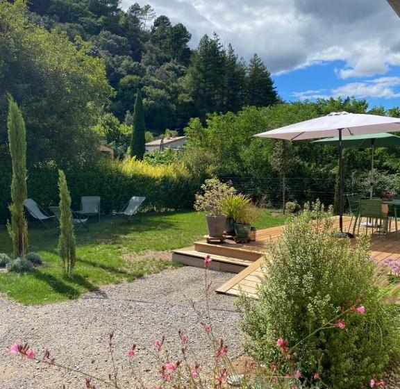 La Petite Caserne Gite 4 étoiles